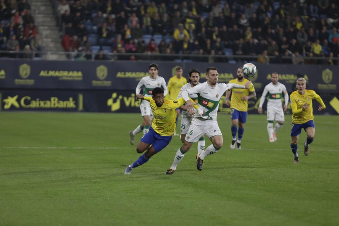 Las imágenes del partido Cádiz C.F. - Elche