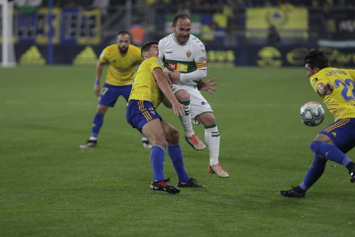 Las imágenes del partido Cádiz C.F. - Elche