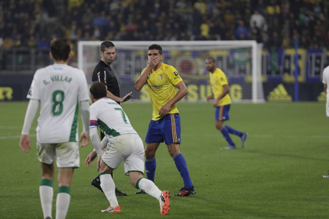 Las imágenes del partido Cádiz C.F. - Elche