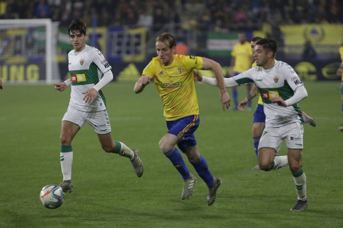 Las imágenes del partido Cádiz C.F. - Elche