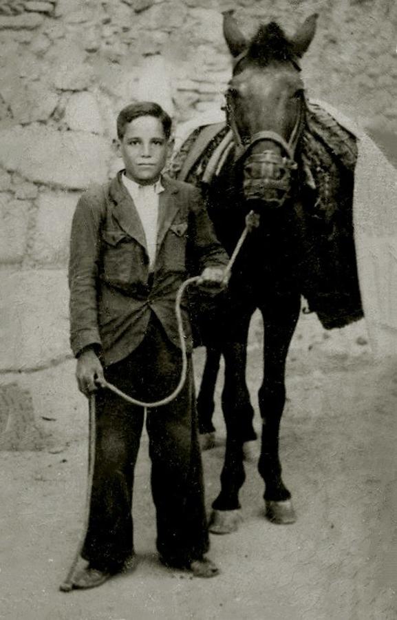 Cien años en imágenes de la panadería Brasal de Toledo