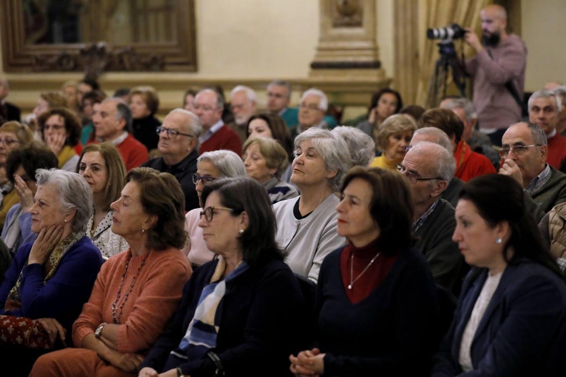 La conferencia de José Luis Corral en el Templo de Córdoba, en imágenes