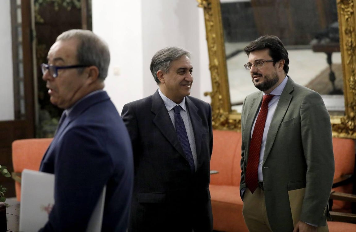 La conferencia de José Luis Corral en el Templo de Córdoba, en imágenes