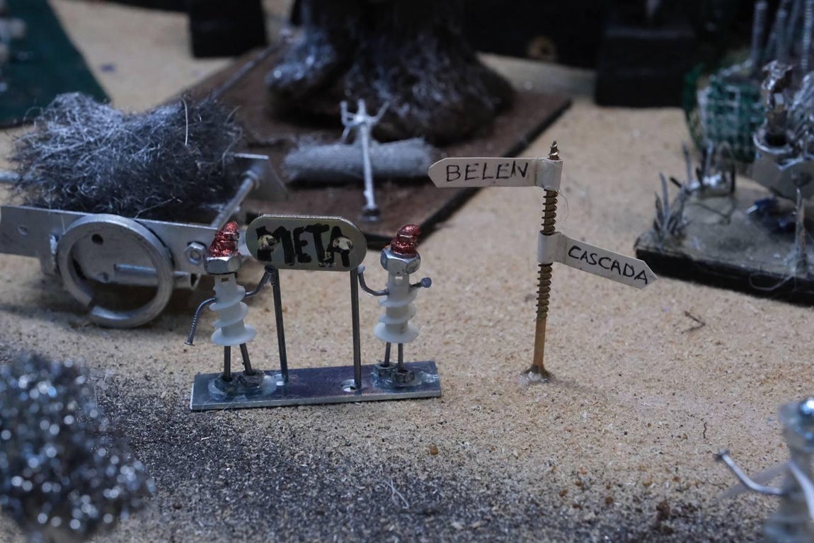 Fotos: El original belén de la Ferretería El Bazar