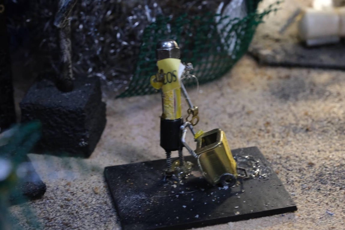 Fotos: El original belén de la Ferretería El Bazar