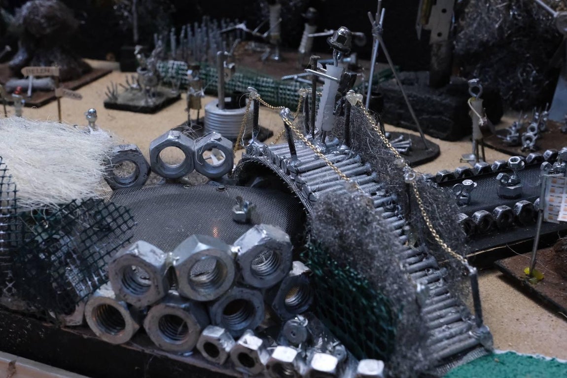 Fotos: El original belén de la Ferretería El Bazar