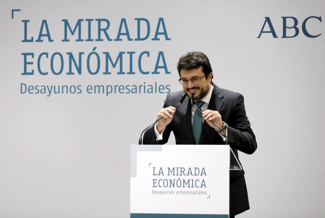 La conferencia de la consejera de Empleo en Córdoba, en imágenes