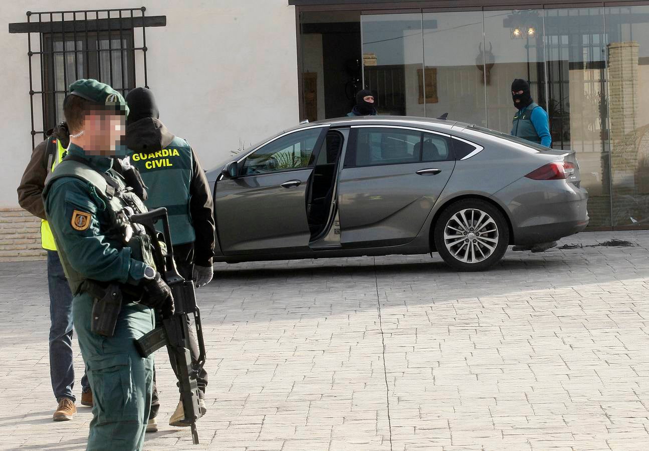 En imágenes, la operación antidroga de la Guardia Civil en Sevilla