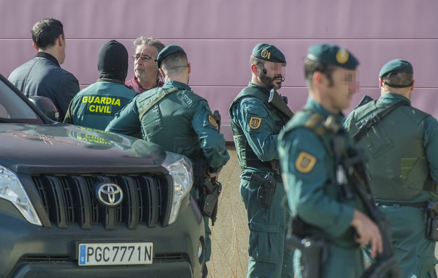 En imágenes, la operación antidroga de la Guardia Civil en Sevilla