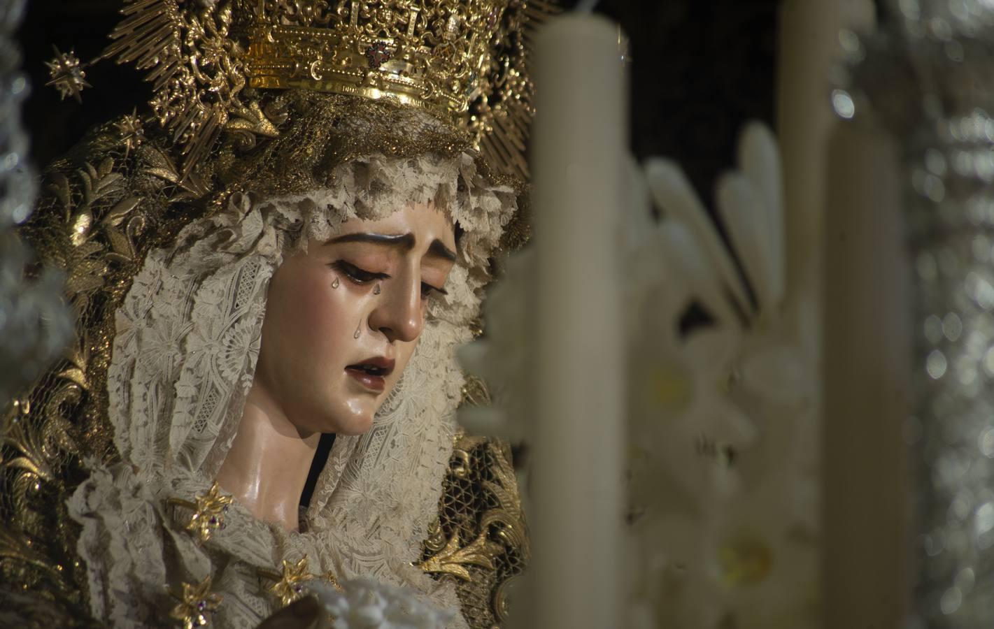 La Virgen de la Encarnación en su paso de palio