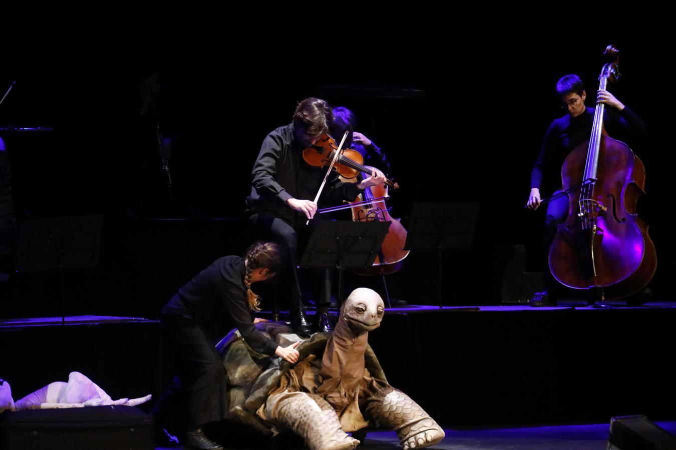 Espectáculo de títeres en el Gran Teatro de Córdoba, en imágenes