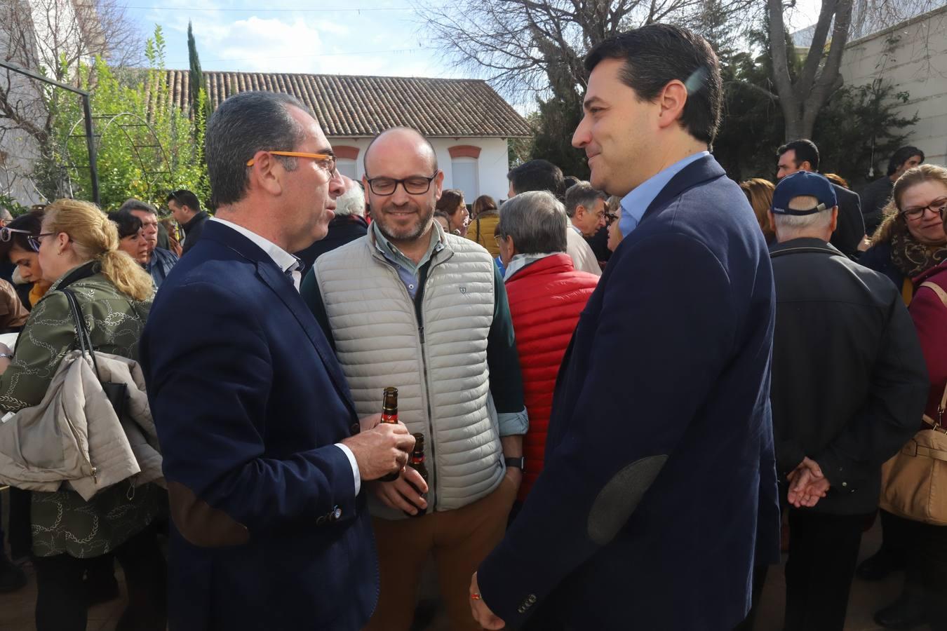 Las tradicionales migas de los hermanos de la Cruz Blanca en Córdoba, en imágenes