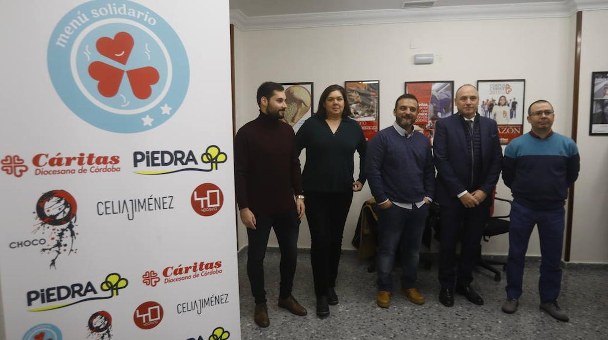 La presentación de la comida para los sin techo de Córdoba, en imágenes