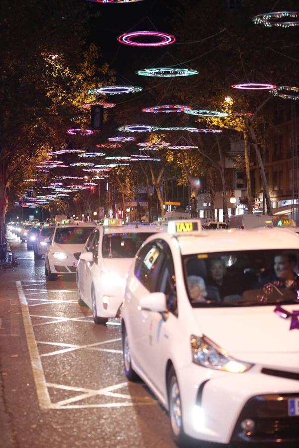 El paseo de la ilusión del taxi en Córdoba, en imágenes