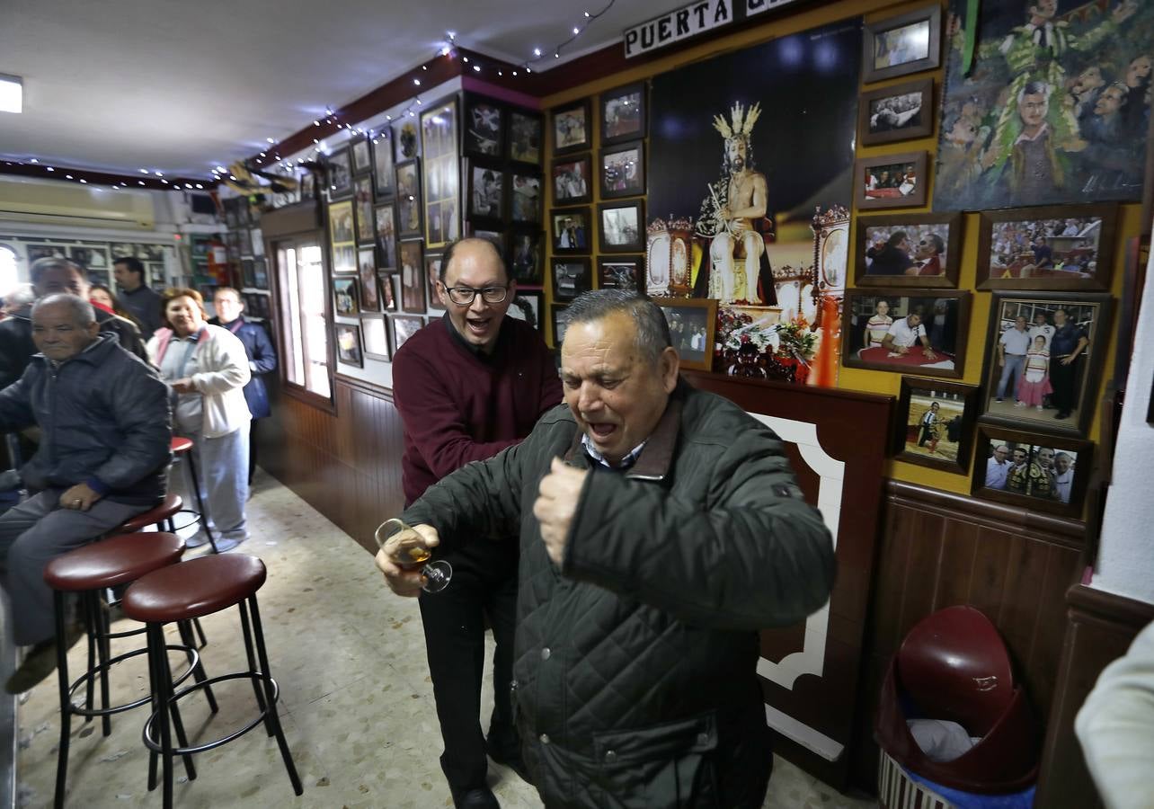 La alegría de la Lotería de Navidad a lo largo de la historia en Sevilla