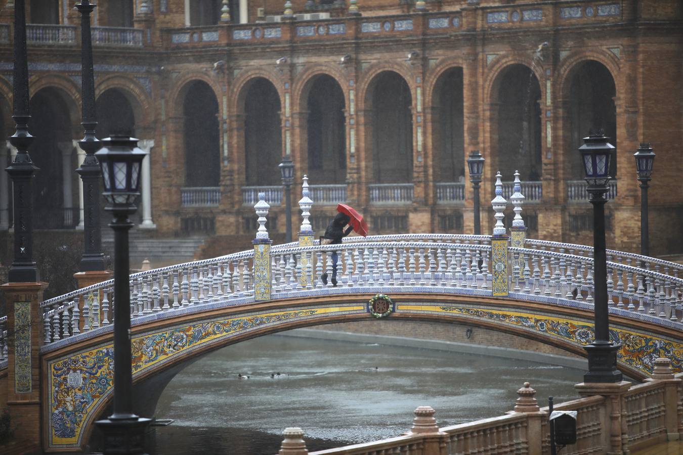 Las imágenes de Sevilla azotada por el temporal