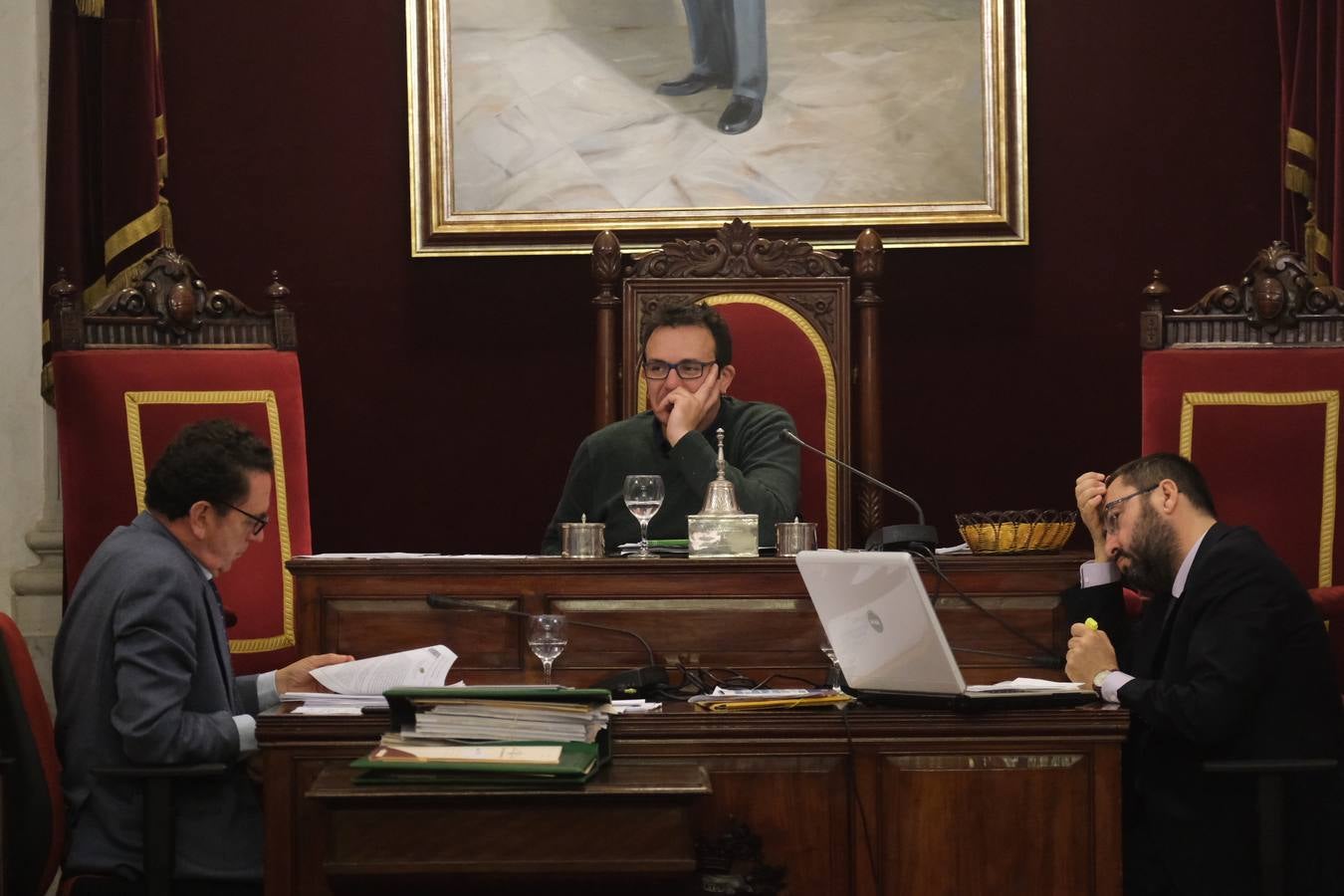 En imágenes: Último pleno de 2019 en Cádiz