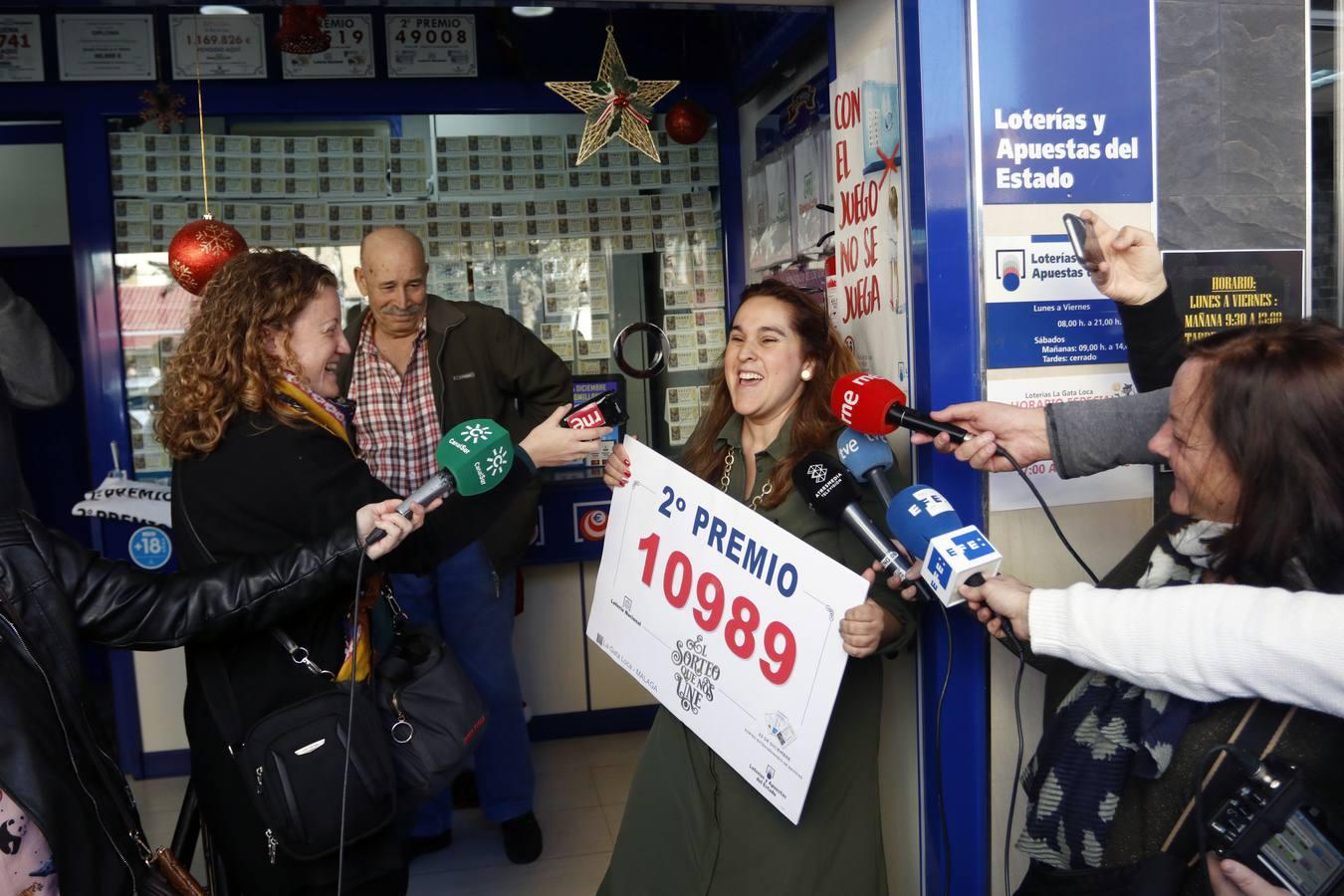 En imágenes: Málaga celebra un segundo premio de la Lotería de Navidad con el 10989