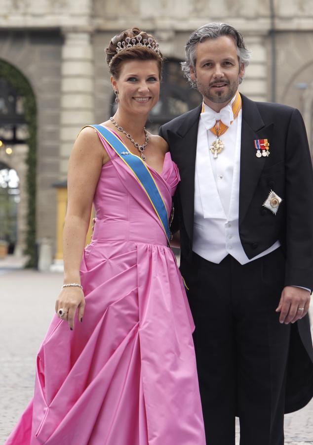 El matrimonio, que mantenía una relación abierta, en la boda de Victoria de Suecia en 2010. 