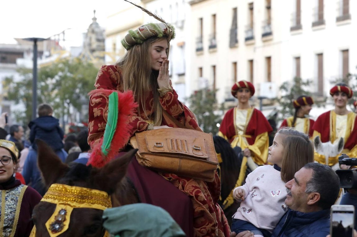 El desfile de la Cartera Real por la calles de Córdoba, en imágenes