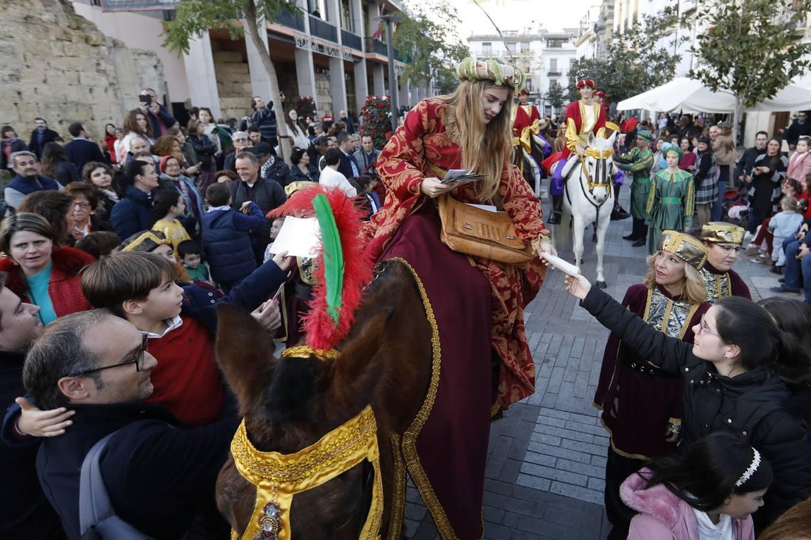El desfile de la Cartera Real por la calles de Córdoba, en imágenes