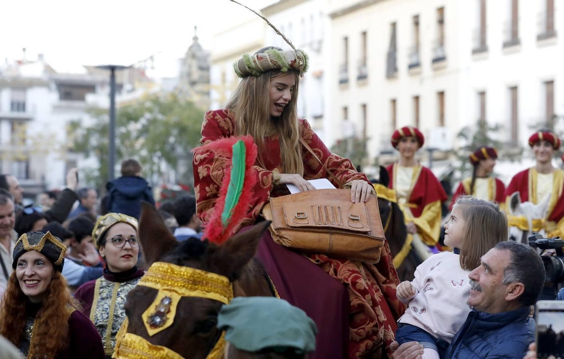 El desfile de la Cartera Real por la calles de Córdoba, en imágenes