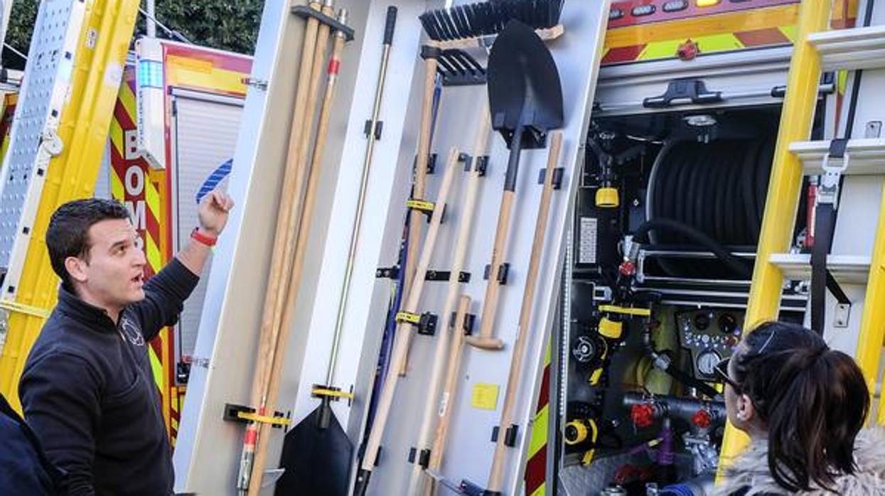 En imágenes, presentación de los nuevos coches de Bomberos en Sevilla