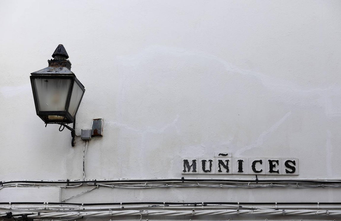 La calle Muñices de Córdoba, en imágenes