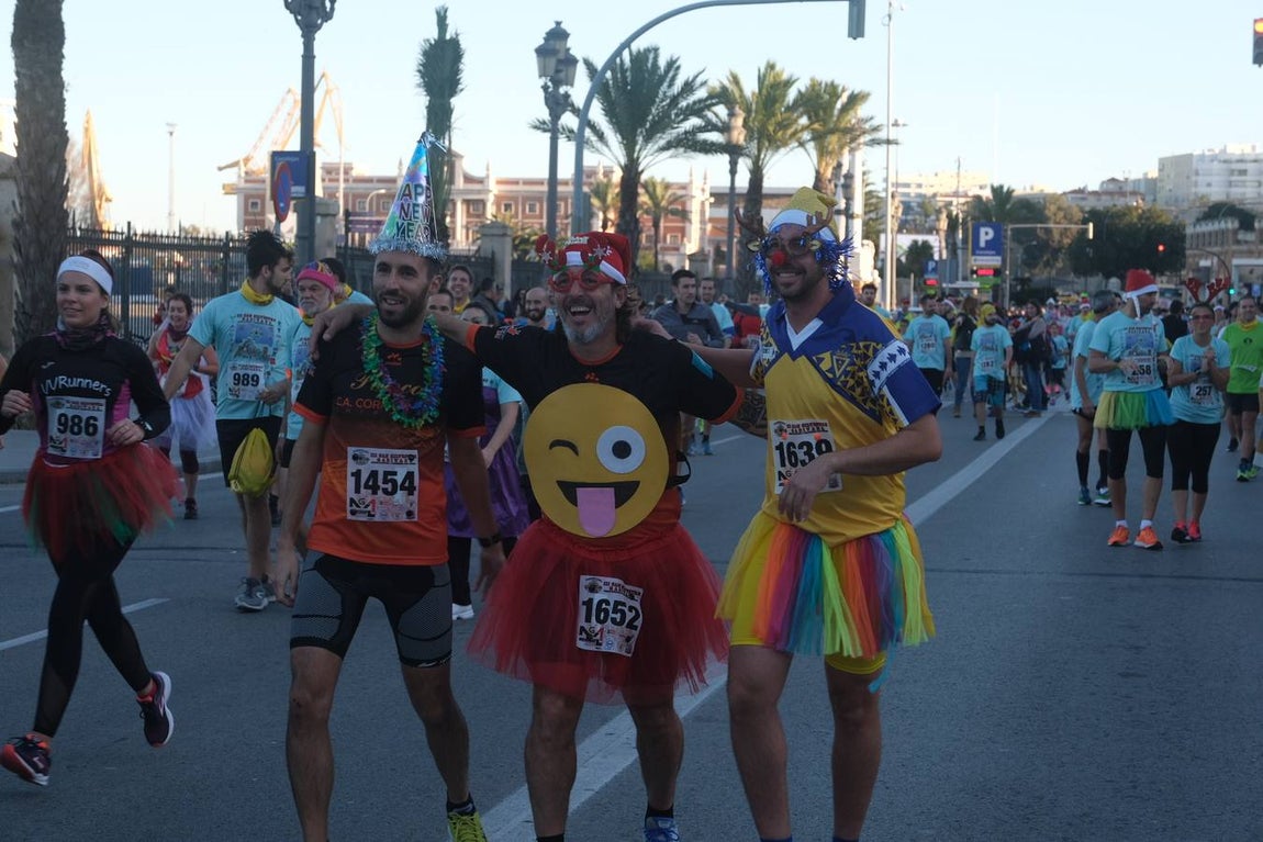 FOTOS: Búscate en la III San Silvestre de Cádiz 2019