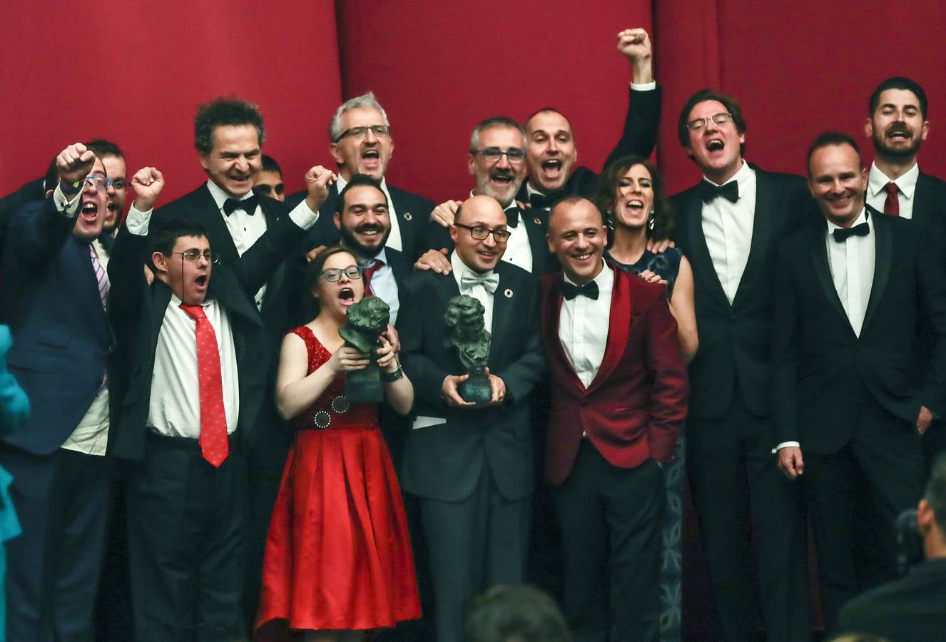 Equipo de la película «Campeones» festejan sus galardones en la entrega de los Premios Goya