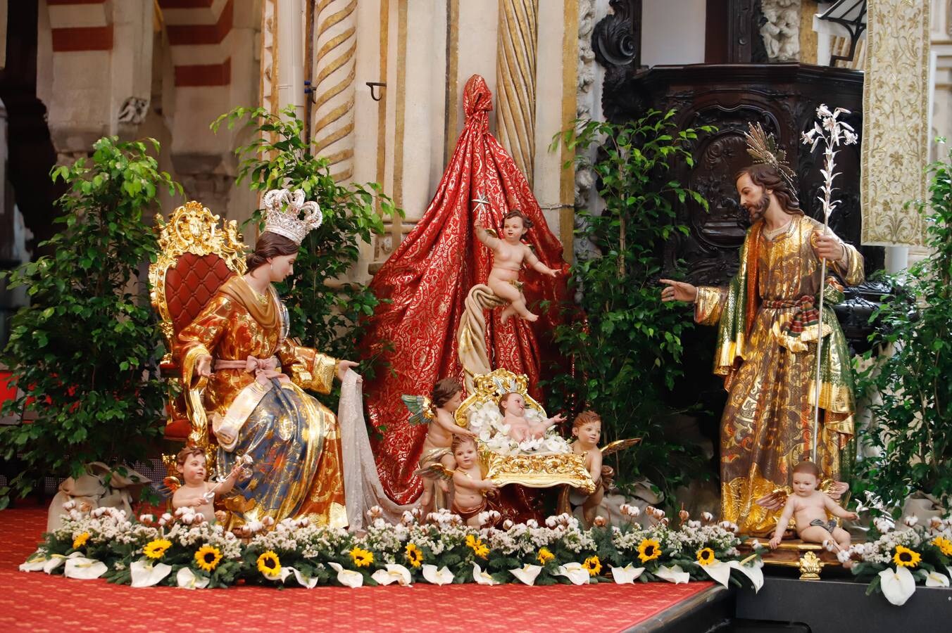 La Misa de Año Nuevo en la Catedral de Córdoba, en imágenes