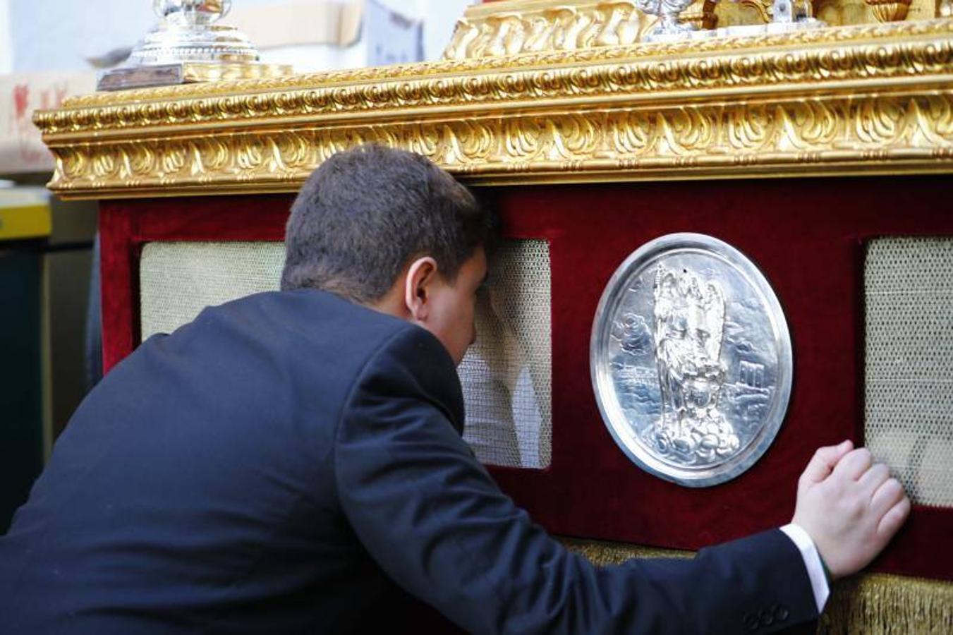 La procesión del Niño Jesús del Sepulcro, en imágenes