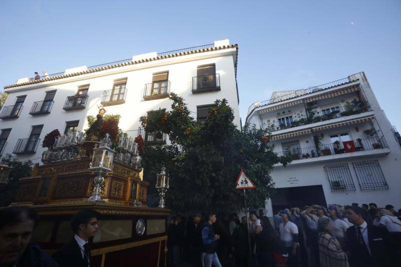 La procesión del Niño Jesús del Sepulcro, en imágenes