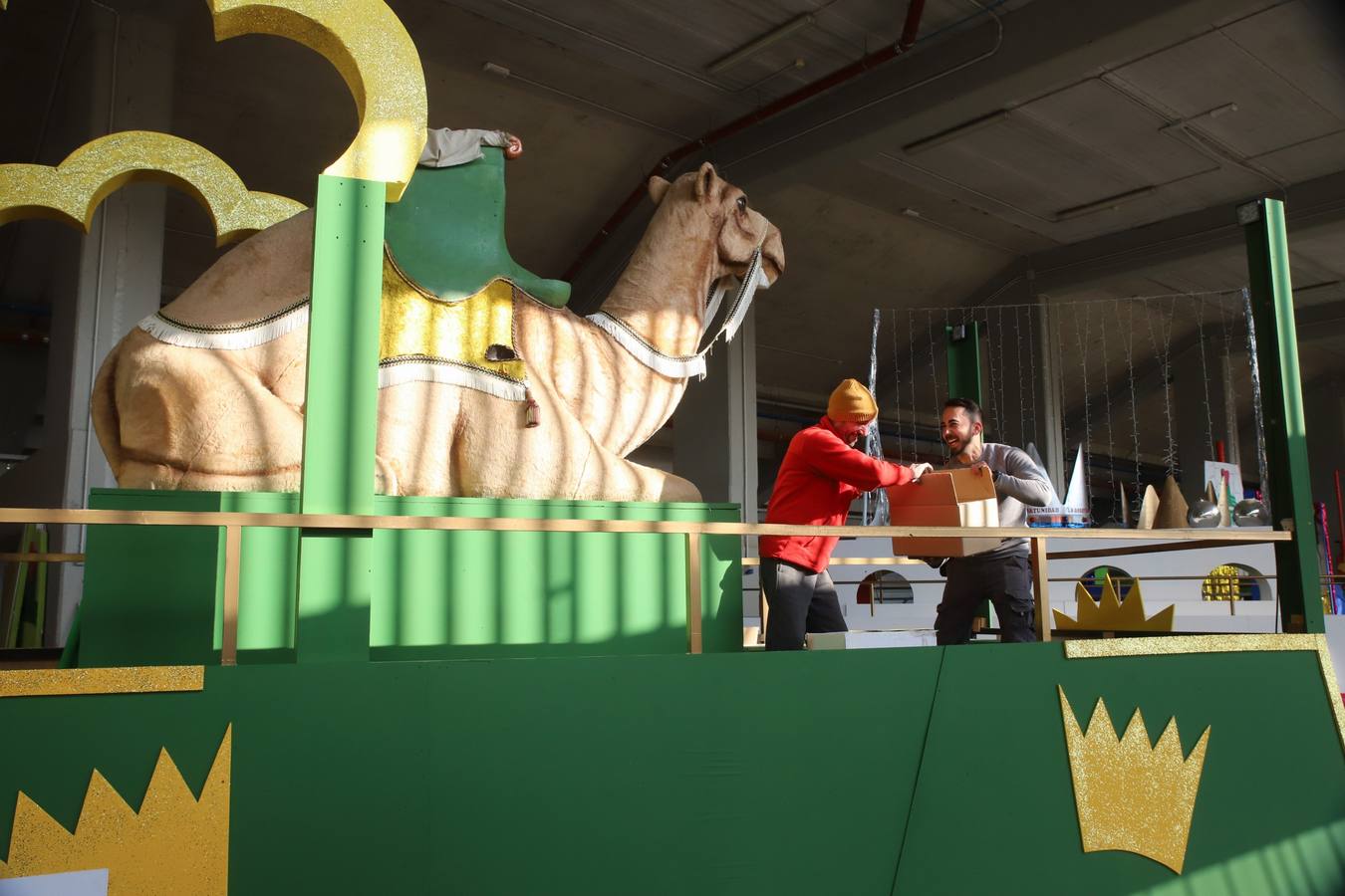 Los preparativos de la Cabalgata de los Reyes Magos de Córdoba, en imágenes