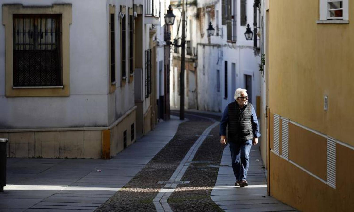 La calle Moriscos de Córdoba, en imágenes