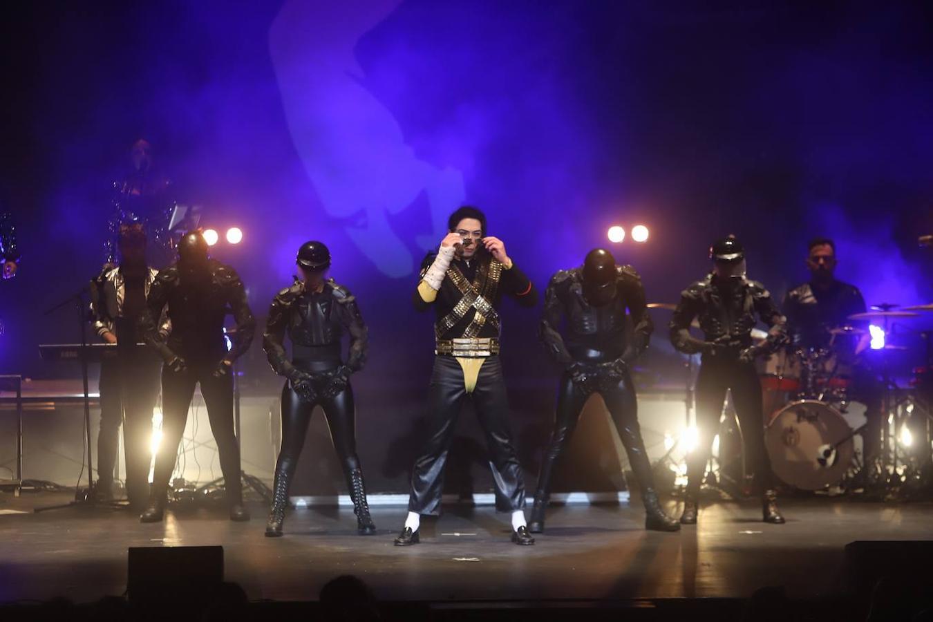 El tributo a Michael Jackson en el Gran Teatro de Córdoba, en imágenes