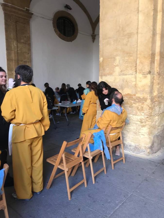 En imágenes, todos los preparativos de la Cabalgata de Reyes Magos de Sevilla en el rectorado