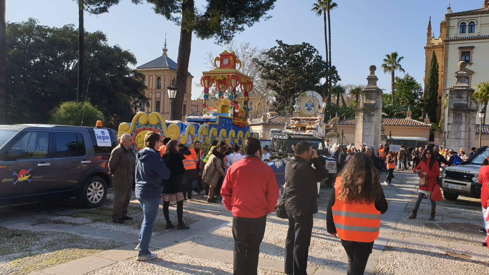 En imágenes, todos los preparativos de la Cabalgata de Reyes Magos de Sevilla en el rectorado