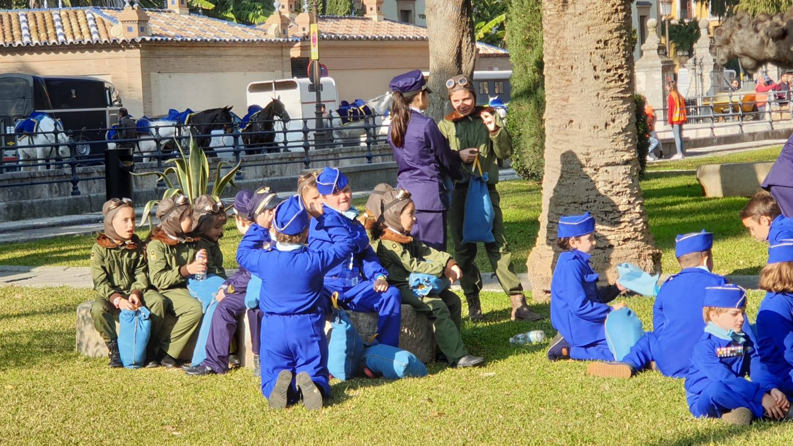 En imágenes, todos los preparativos de la Cabalgata de Reyes Magos de Sevilla en el rectorado