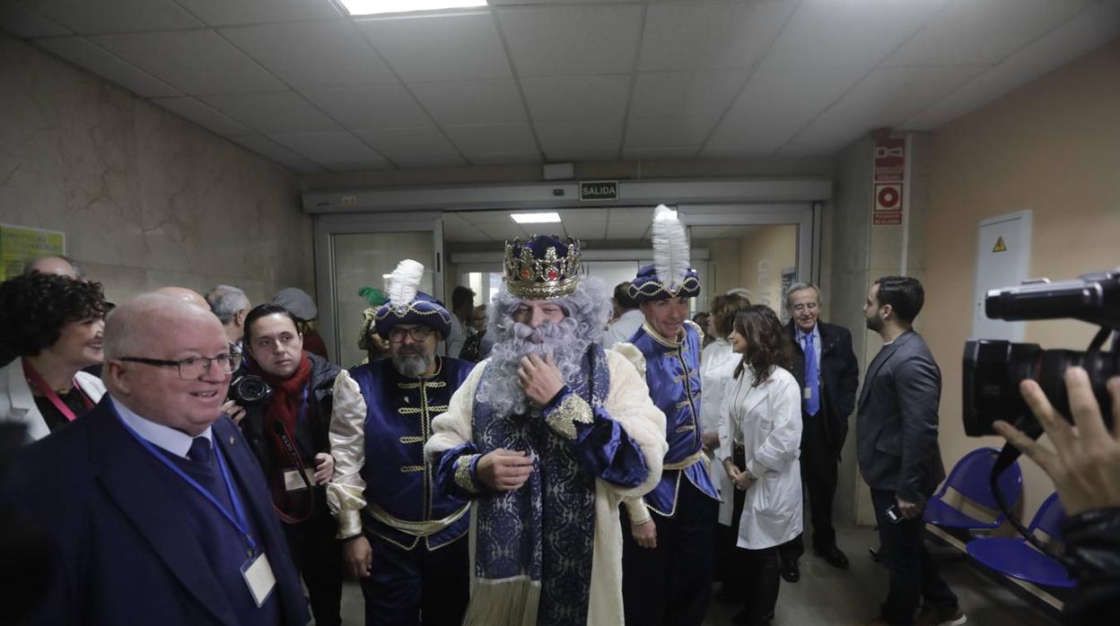 Los Reyes Magos visitan el Hospital Puerta del Mar