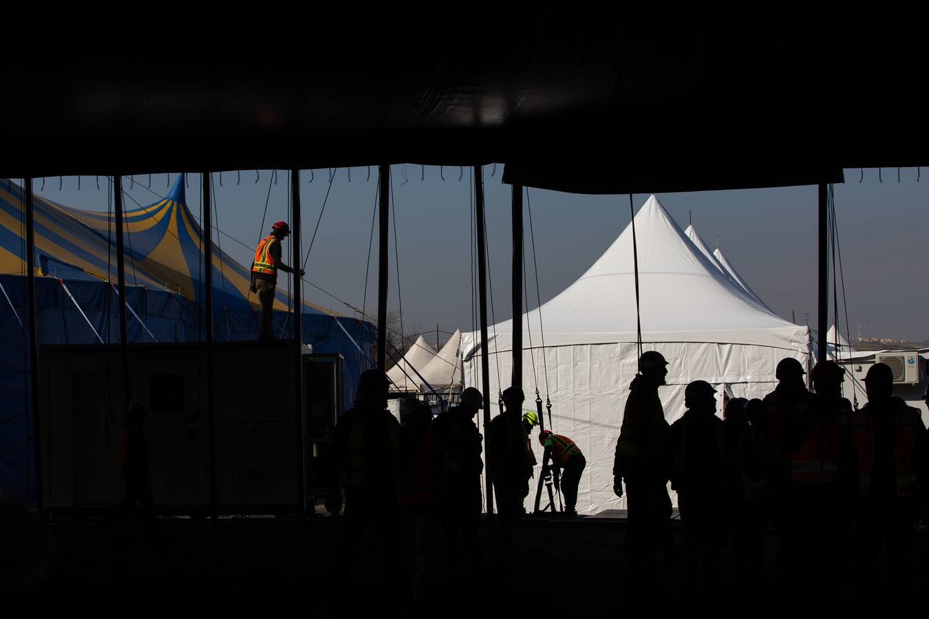 El Circo del Sol levanta su carpa en Sevilla