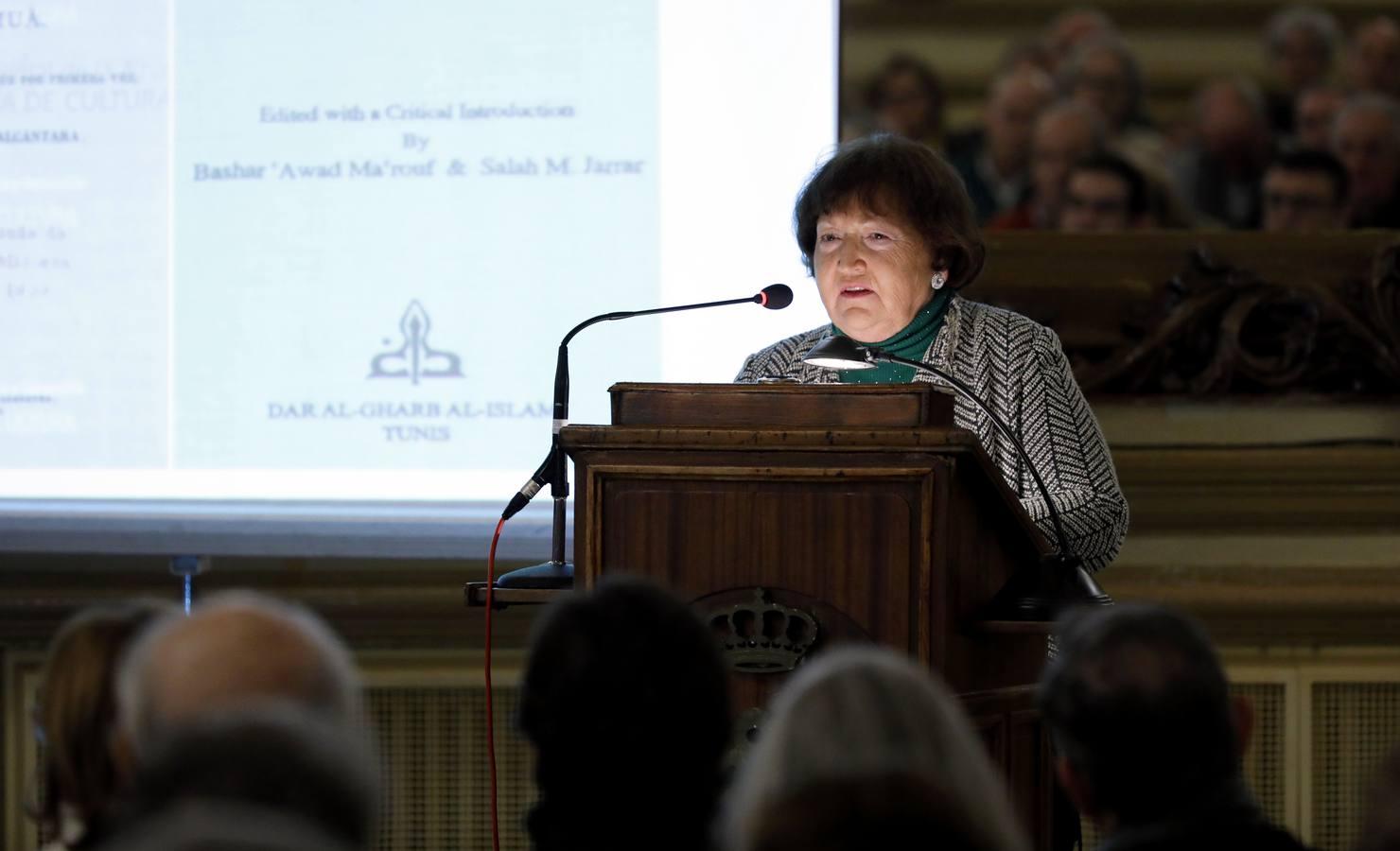 La conferencia de María Jesús Viguera en El Templo de Córdoba, en imágenes