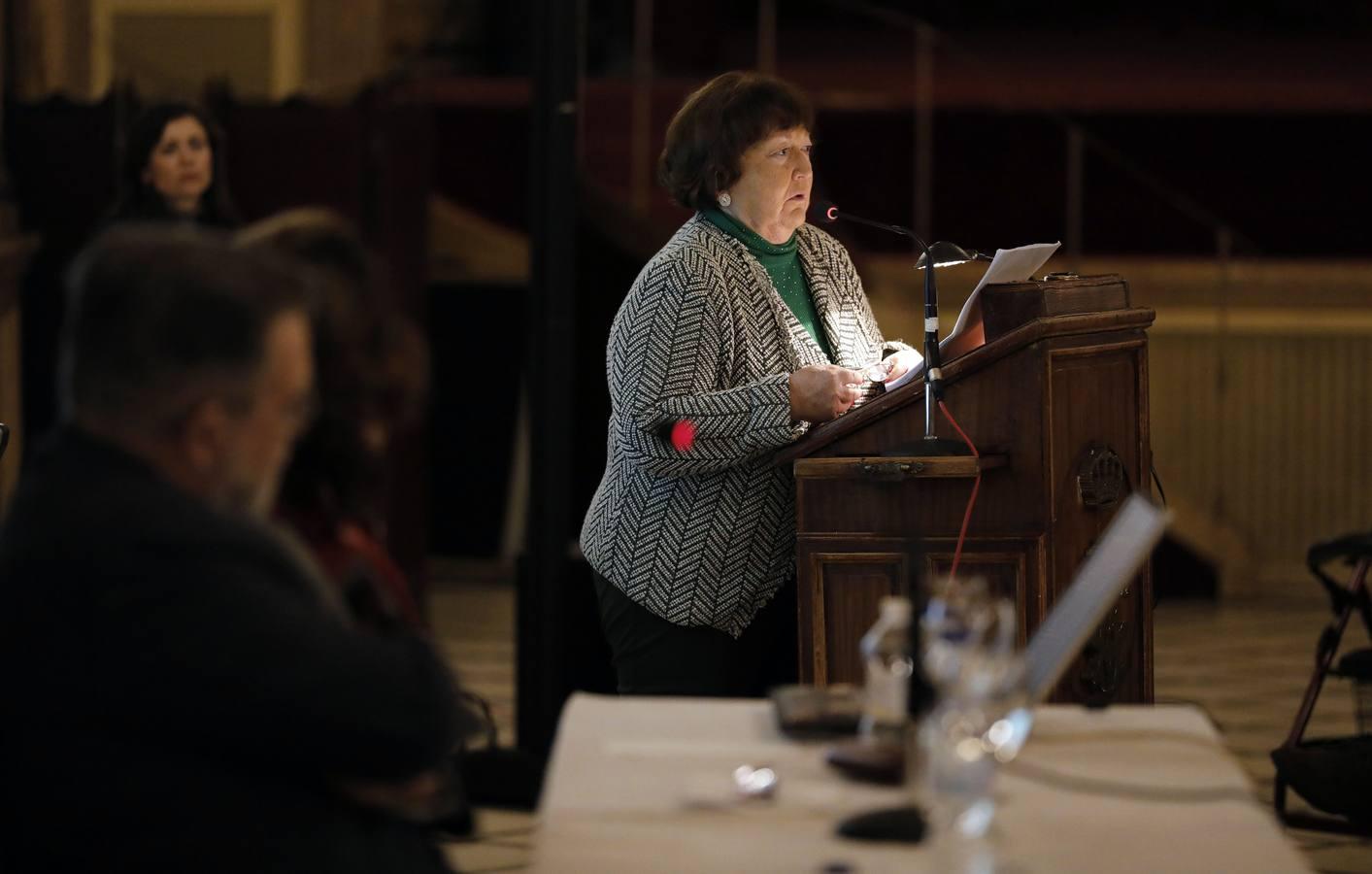 La conferencia de María Jesús Viguera en El Templo de Córdoba, en imágenes