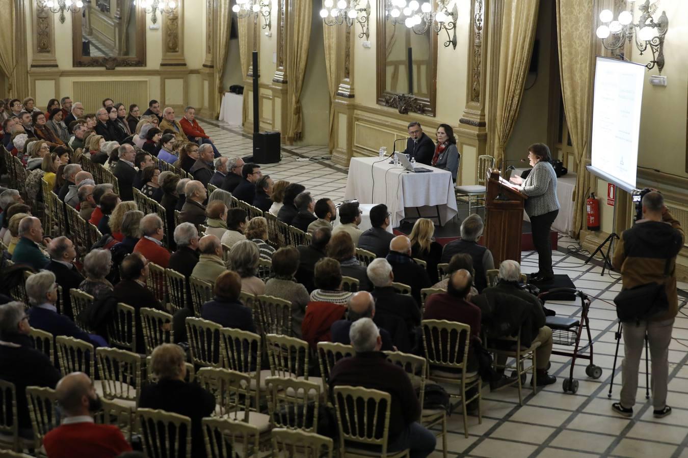 La conferencia de María Jesús Viguera en El Templo de Córdoba, en imágenes