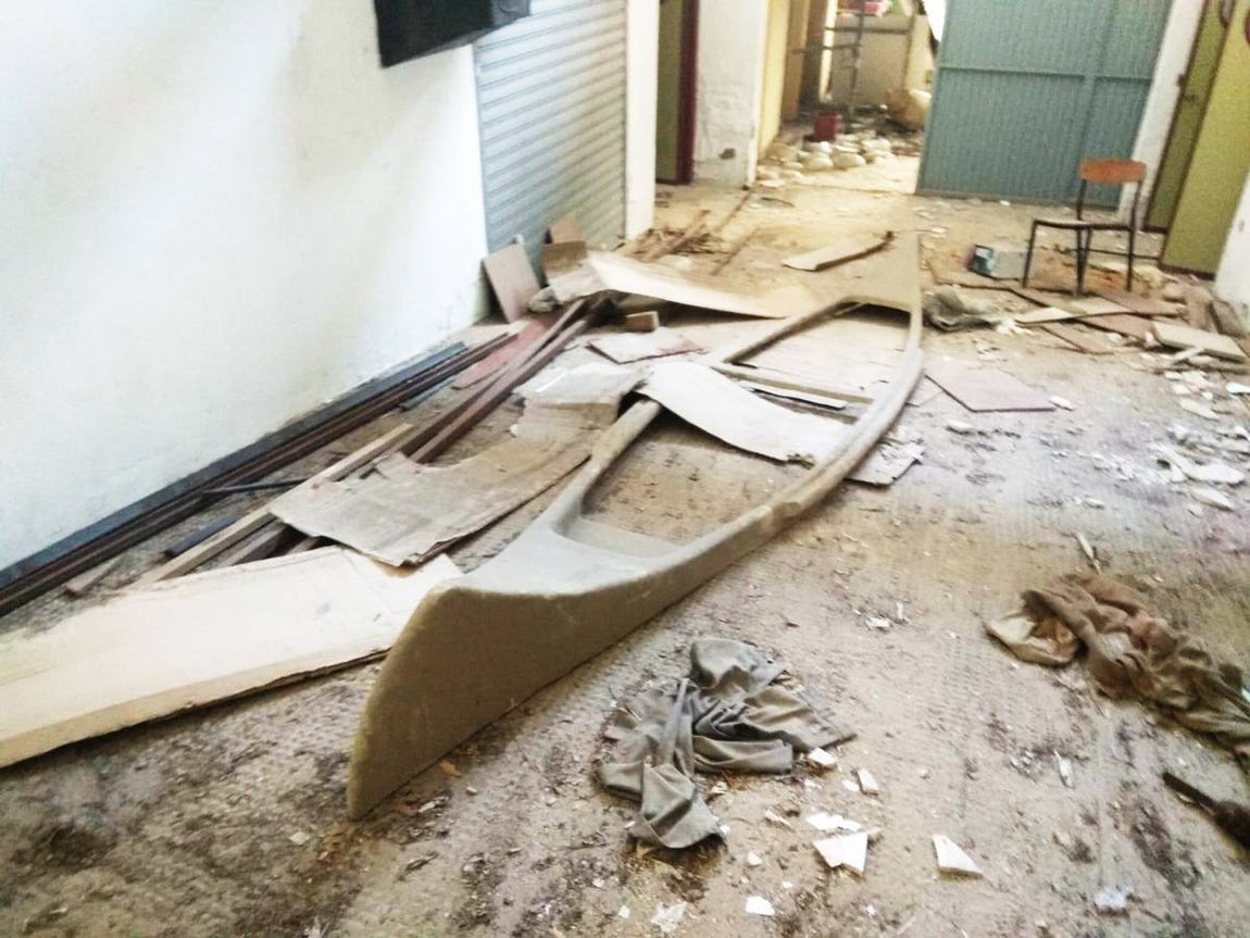 FOTOS: Lamentable estado de la antigua Escuela de Náutica de Cádiz, antaño un símbolo de la ciudad