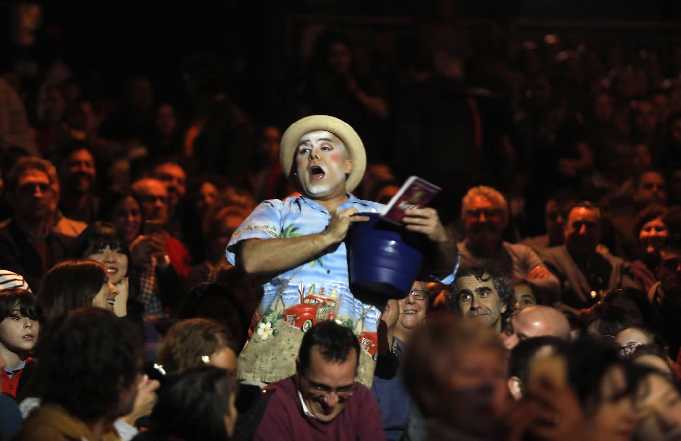 En imágenes, «Kooza», el espectáculo del Circo del Sol en Sevilla