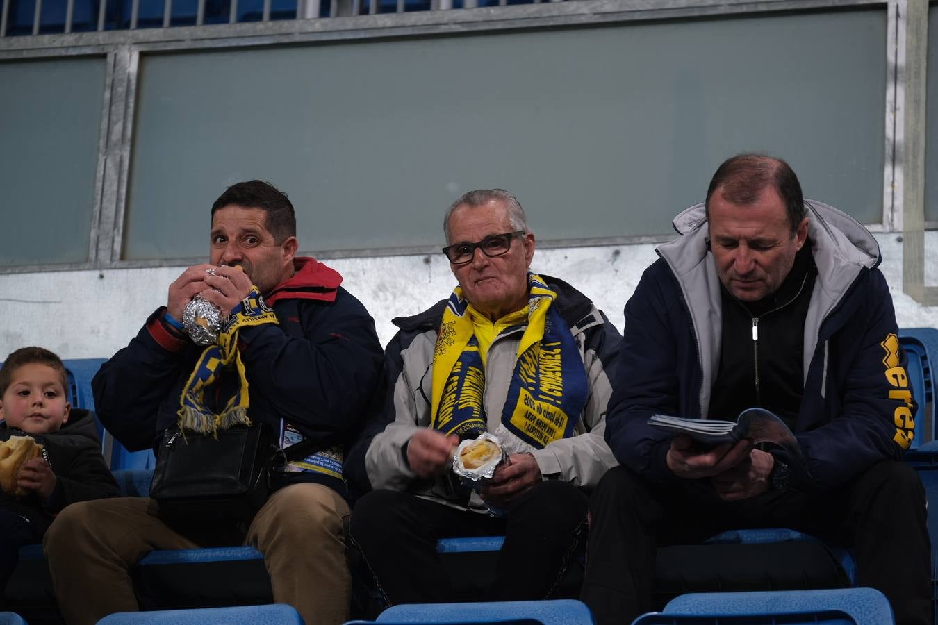 FOTOS: Búscate en Carranza en el partido Cádiz CF - Mirandés