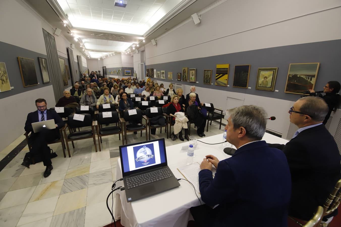 El arranque del Cine Club del Real Círculo de la Amistad de Córdoba, en imágenes