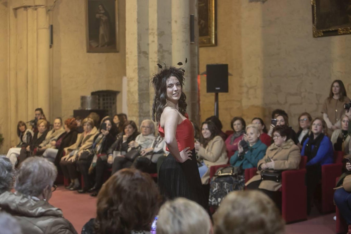El desfile de Ana Torres en beneficio de Alzheimer Córdoba, en imágenes