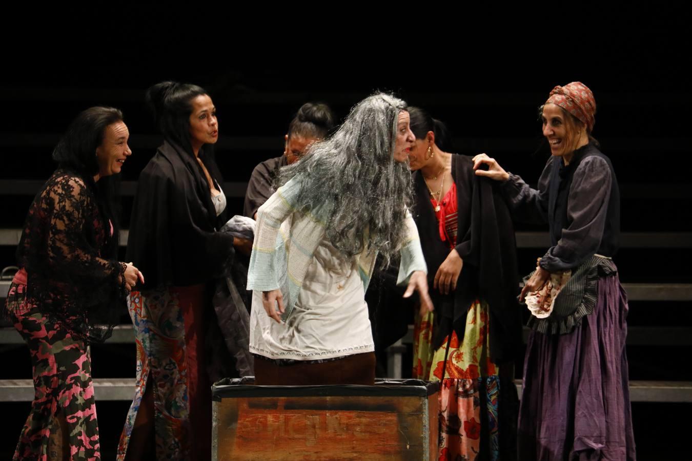 La versión del Vacie de «La casa de Bernarda Alba» en Córdoba, en imágenes